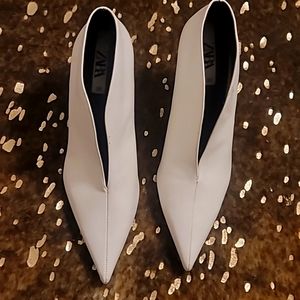 Zara white boots